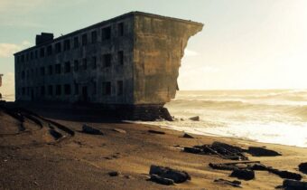 14 фотографий заброшенных мест, на которых время оставило свою метку
