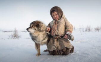 11 мощных снимков-победителей престижного фотоконкурса, которые отражают красоту и правду жизни