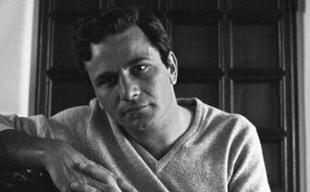 Молодые Юрий Шатунов, Валерий Меладзе, Анжелика Варум и другие: 11 архивных снимков знаменитостей