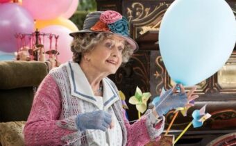 10 актеров, которые продолжали сниматься в фильмах даже после своего 90-летия