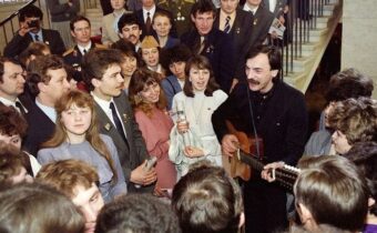 Янковский, Табаков, Крачковская и другие: 12 снимков знаменитостей, полных души и искренности