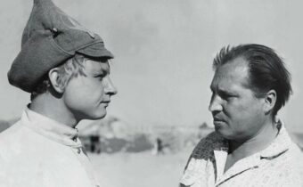 Евгений Леонов, Марк Захаров, Григорий Горин и другие 12 редких мгновений актёров от сцены к будням