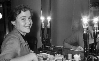 Александр Абдулов, Ирина Алфёрова, Татьяна Доронина: 12 потрясающих кадров, которых вы не видели раньше