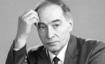 Режиссёр Леонид Гайдай, Владимир Басов, Эдуард Хиль и другие 12 старых снимков, полных тепла и ностальгии