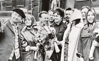 Сергей Юрский с дочерью, Спартак Мишулин и другие 11 уникальных фото звёзд, которых помнят поколения