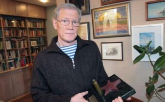 Евгений Евстигнеев, Ирина Алфёрова, Дмитрий Харатьян и другие 12 фотографий звёзд кино и театра, вызывающих ностальгию